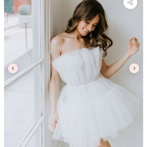 Strapless lined white tulle dress XS